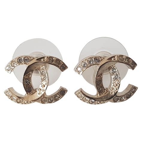 Boucles d'oreilles Chanel pour femme 